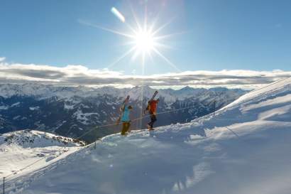 Winteklettersteig_becknaphoto_erste_ferienregion_zillertal.jpg