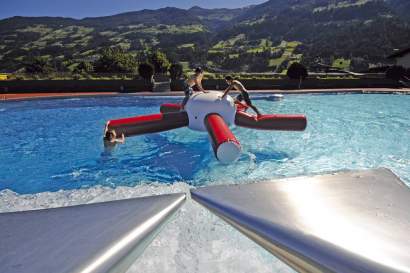 Freibad-Fuegen-cWoergetterfriends_erste_ferienregion_zillertal.jpg